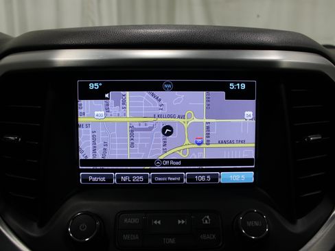 Used 2019 GMC Acadia SLT AWD/4WD image 18
