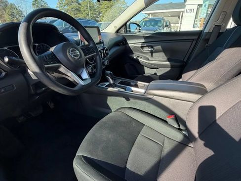 Used 2023 Nissan Sentra SV FWD image 9