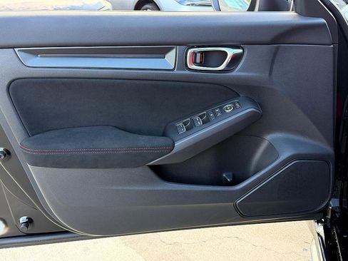 Used 2025 Honda Civic Type R image 19