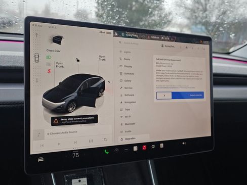 Used 2026 Tesla Model Y AWD image 44