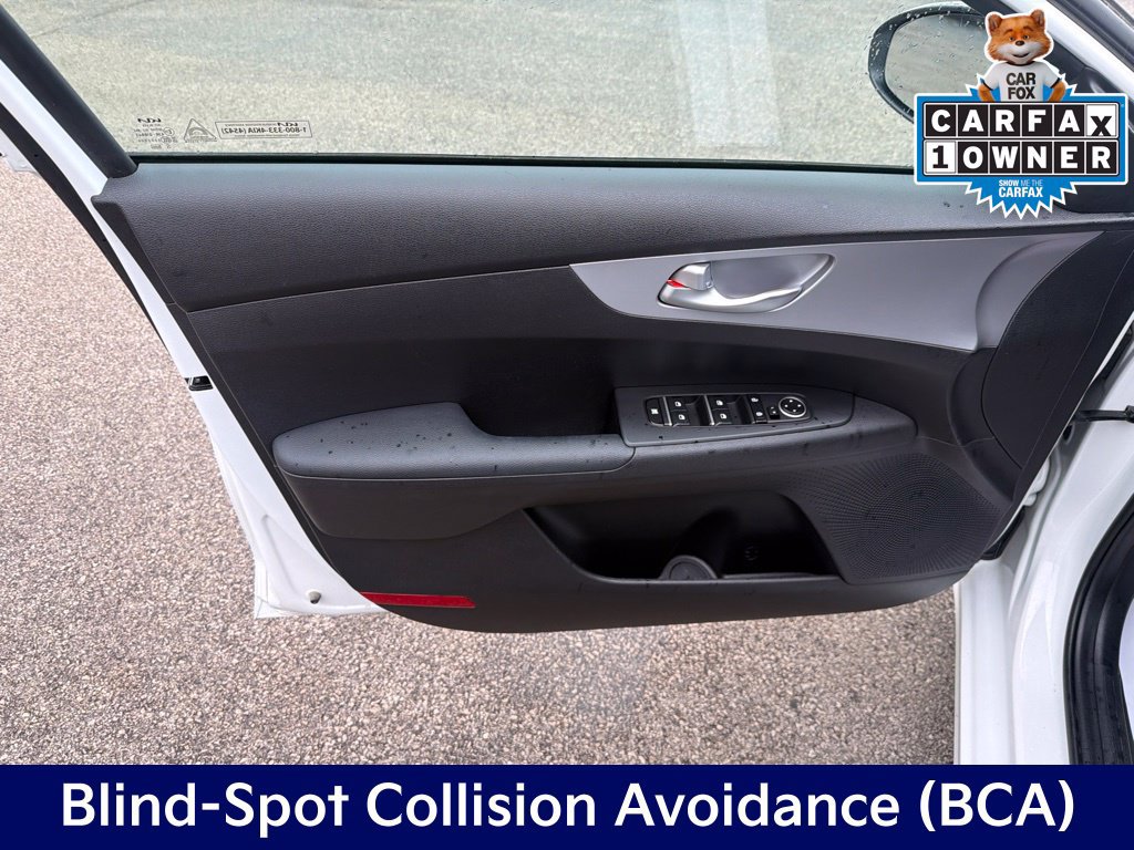 Used 2023 Kia Forte LXS w/ LXS Technology Package FWD image 21