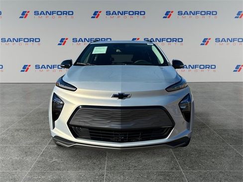 Used 2023 Chevrolet Bolt EUV LT w/ Driver Confidence Package image 8