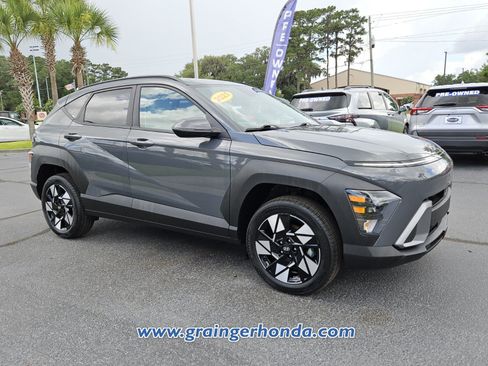 Used 2025 Hyundai Kona SEL AWD/4WD image 7
