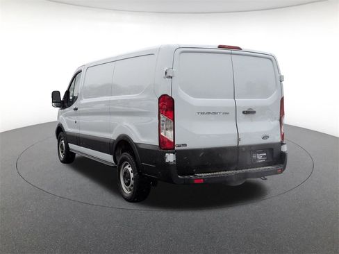 Used 2019 Ford Transit 250 130 Low Roof image 7