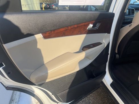 Used 2018 Kia Sorento LX image 13
