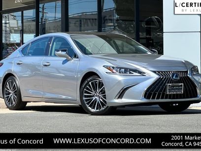 Certified 2024 Lexus ES 350 w/ Premium Package