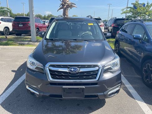 Used 2018 Subaru Forester 2.5i Limited AWD/4WD image 2