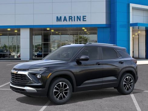 New 2026 Chevrolet TrailBlazer LT image 2