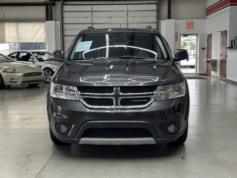 Used 2019 Dodge Journey SE w/ Premium Group FWD image 6
