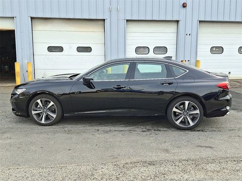 Used 2025 Acura TLX w/ Technology Package image 7
