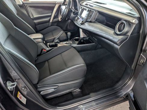 Certified 2018 Toyota RAV4 XLE FWD image 33