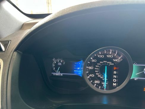 Used 2014 Ford Explorer XLT w/ Equipment Group 202A AWD/4WD image 25
