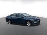 Used 2024 Chevrolet Malibu LT image 2
