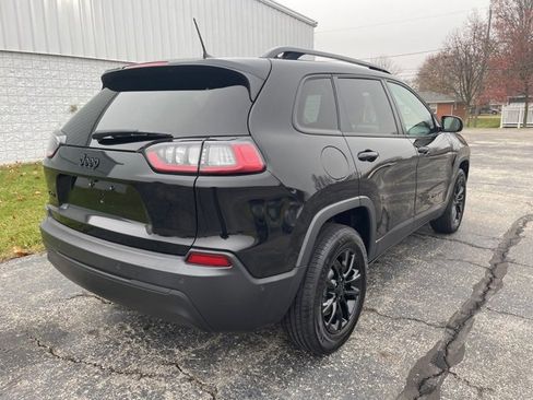 Used 2023 Jeep Cherokee Altitude Lux image 13