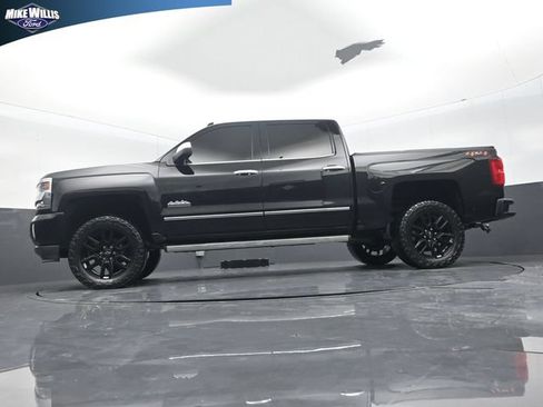 Used 2018 Chevrolet Silverado 1500 High Country AWD/4WD image 20
