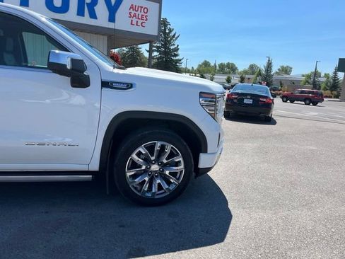 Used 2024 GMC Sierra 1500 Denali w/ Denali Reserve Package AWD/4WD image 18