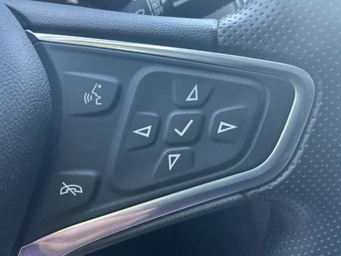 Used 2022 Chevrolet Equinox LS w/ LS Convenience Package AWD/4WD image 10