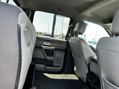 Used 2015 Ford F150 XLT w/ Equipment Group 302A Luxury AWD/4WD image 11