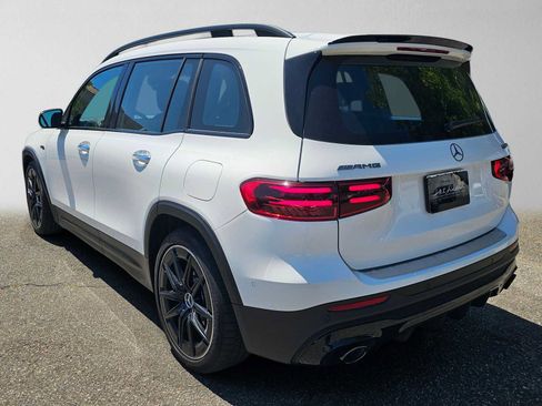 Used 2026 Mercedes-Benz GLB 35 AMG 4MATIC image 5