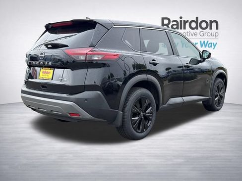 Used 2022 Nissan Rogue SV AWD/4WD image 7