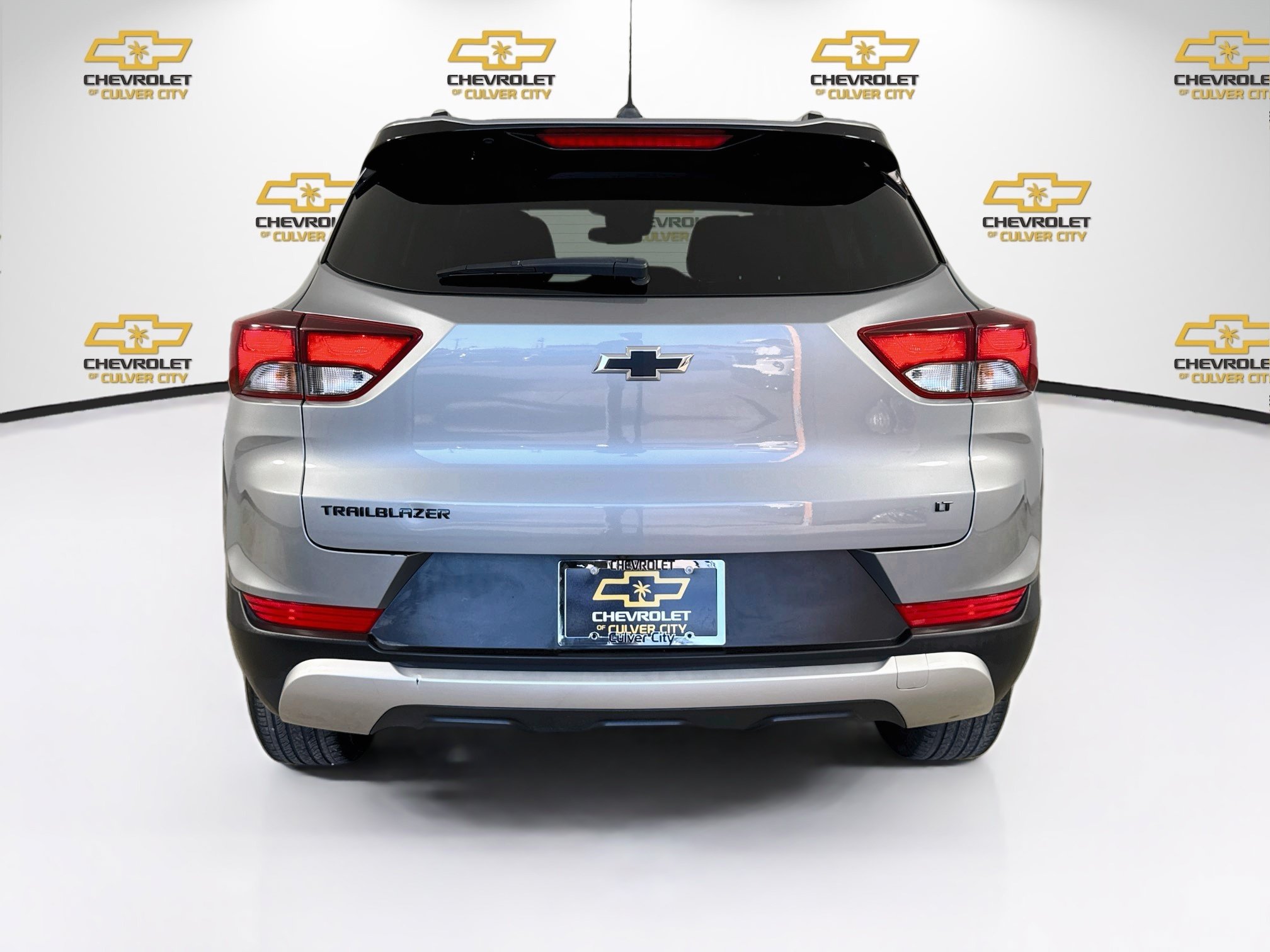 Used 2023 Chevrolet TrailBlazer LT FWD image 7