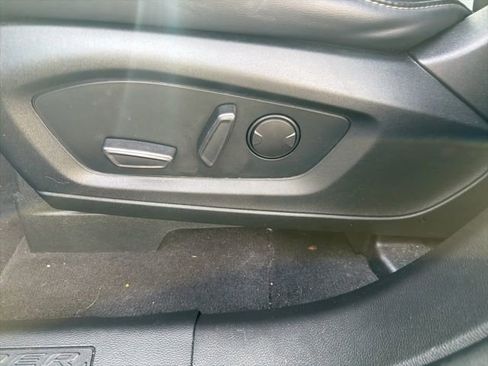 Used 2022 Ford Explorer XLT w/ Equipment Group 202A image 30