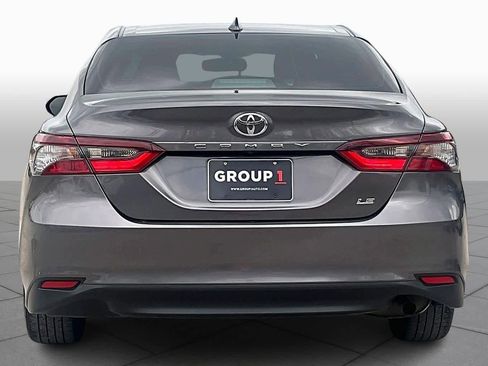 Used 2023 Toyota Camry LE w/ Convenience Package image 5