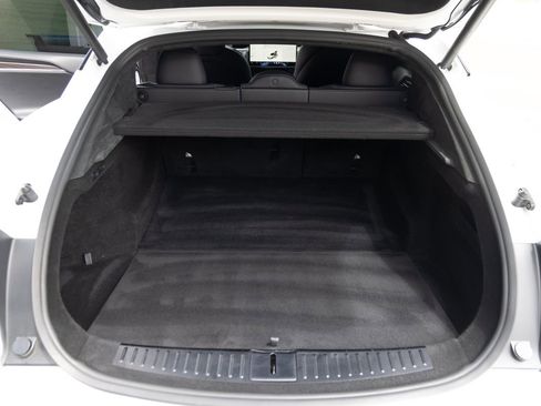 Used 2021 Tesla Model S Plaid image 19