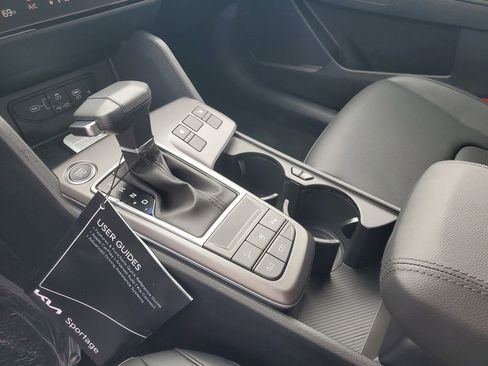 New 2026 Kia Sportage EX image 19