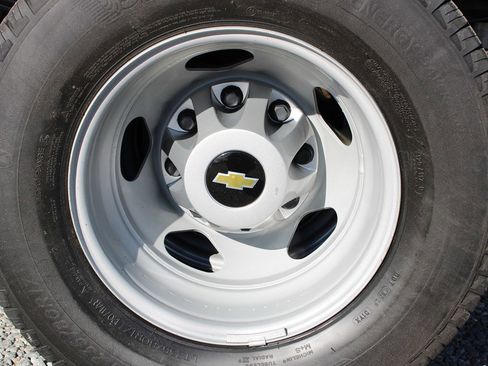 Used 2022 Chevrolet Silverado 3500 W/T w/ WT Convenience Package image 29