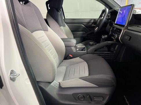 Used 2024 Toyota Tacoma TRD Sport w/ TRD Sport Upgrade Package image 27