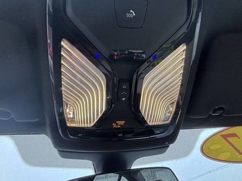 Used 2017 BMW 530i xDrive image 19