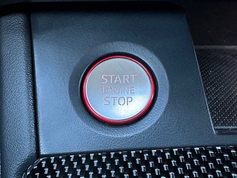 Used 2024 Audi SQ5 Prestige w/ Prestige Package image 37