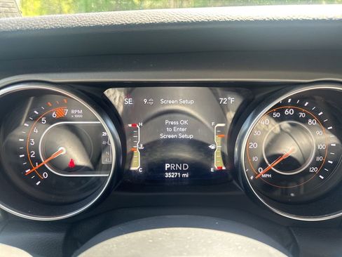 Used 2021 Jeep Wrangler Sport S image 9