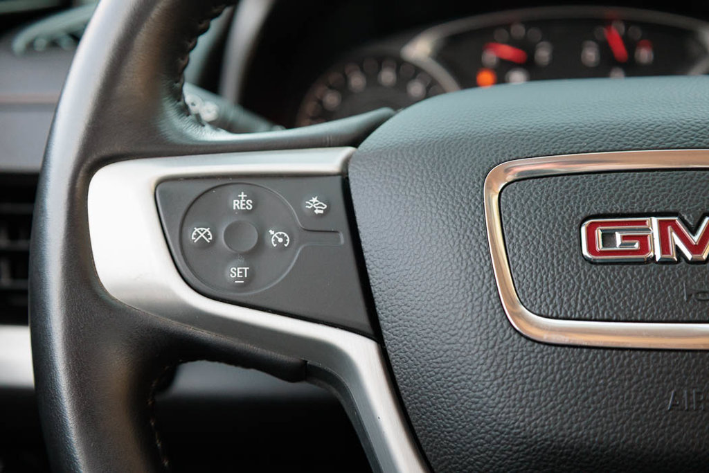 Used 2021 GMC Terrain SLE w/ Driver Convenience Package FWD image 21