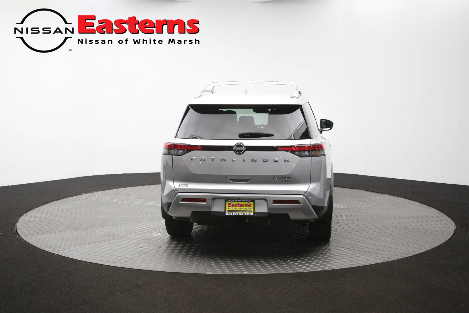 Used 2023 Nissan Pathfinder Platinum AWD/4WD image 36