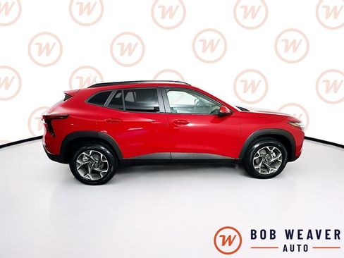 New 2026 Chevrolet Trax LT w/ Driver Confidence Package FWD image 9