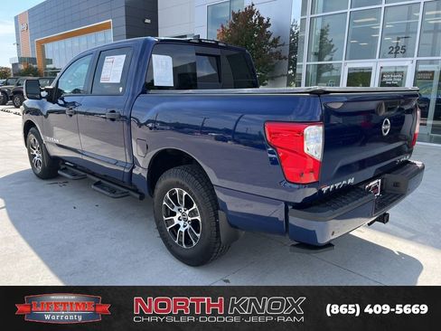 Used 2024 Nissan Titan SV w/ SV Convenience Package AWD/4WD image 15