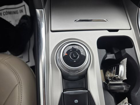 Certified 2023 Ford Explorer XLT w/ Equipment Group 202A image 22