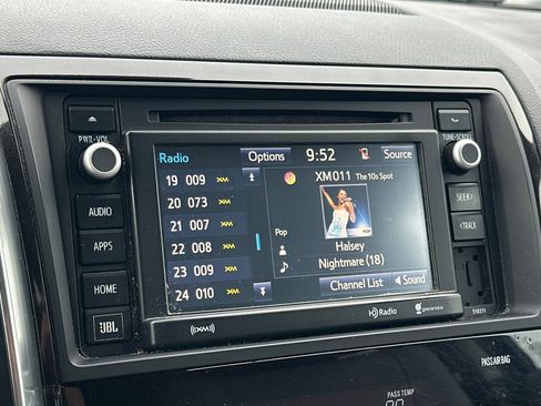 Used 2018 Toyota Sequoia Platinum image 19