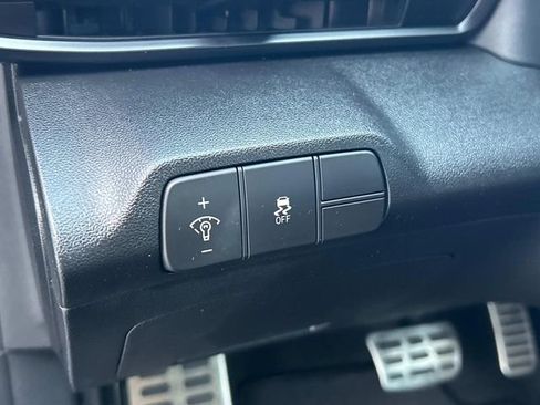 Used 2025 Hyundai Elantra Sport w/ Cargo Package image 21