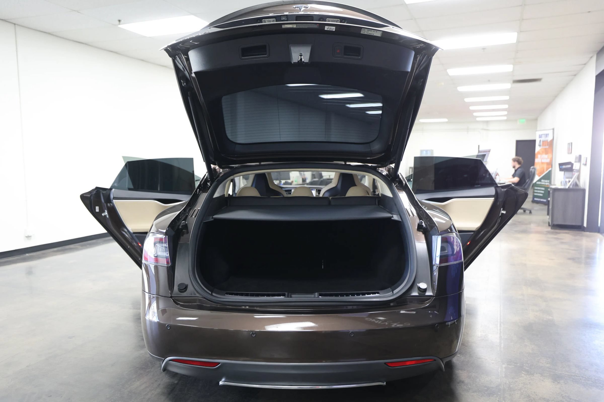 Used 2013 Tesla Model S Performance RWD image 50