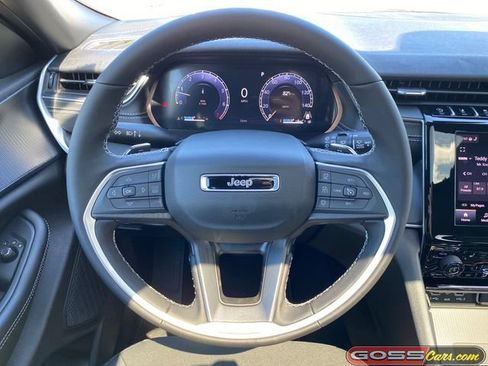 New 2026 Jeep Grand Cherokee L 4WD image 18