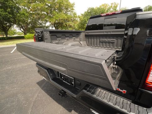 Used 2026 GMC Sierra 1500 AT4 w/ AT4 Premium Package AWD/4WD image 11