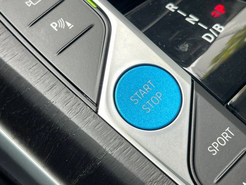 Used 2024 BMW i4 eDrive35 w/ Premium Package image 30