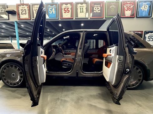 Used 2026 Rolls-Royce Cullinan AWD/4WD image 1