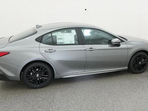New 2026 Toyota Camry SE FWD image 10