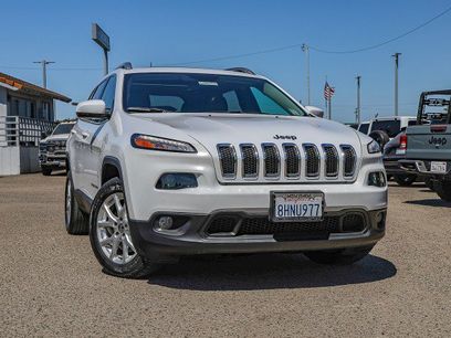 Used 2018 Jeep Cherokee Latitude Plus w/ Comfort/Convenience Group