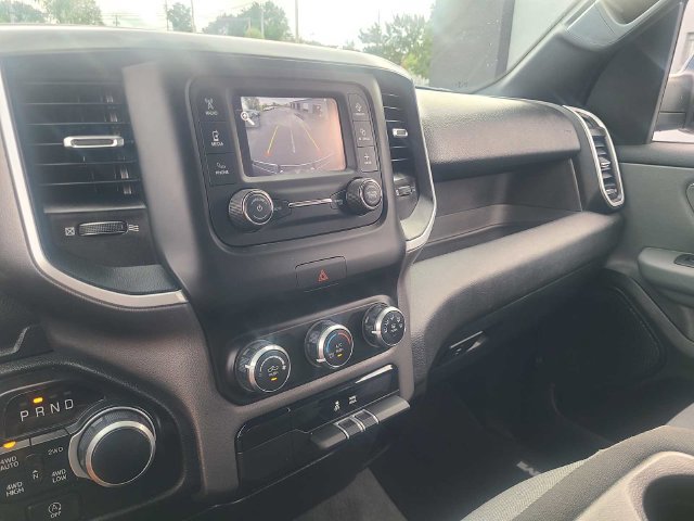 Used 2022 RAM 1500 Big Horn AWD/4WD image 32