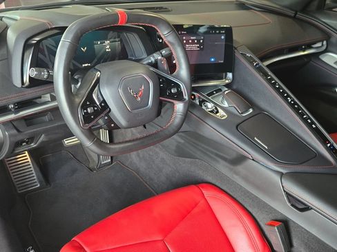 Used 2024 Chevrolet Corvette Stingray Coupe w/ 1LT RWD image 22